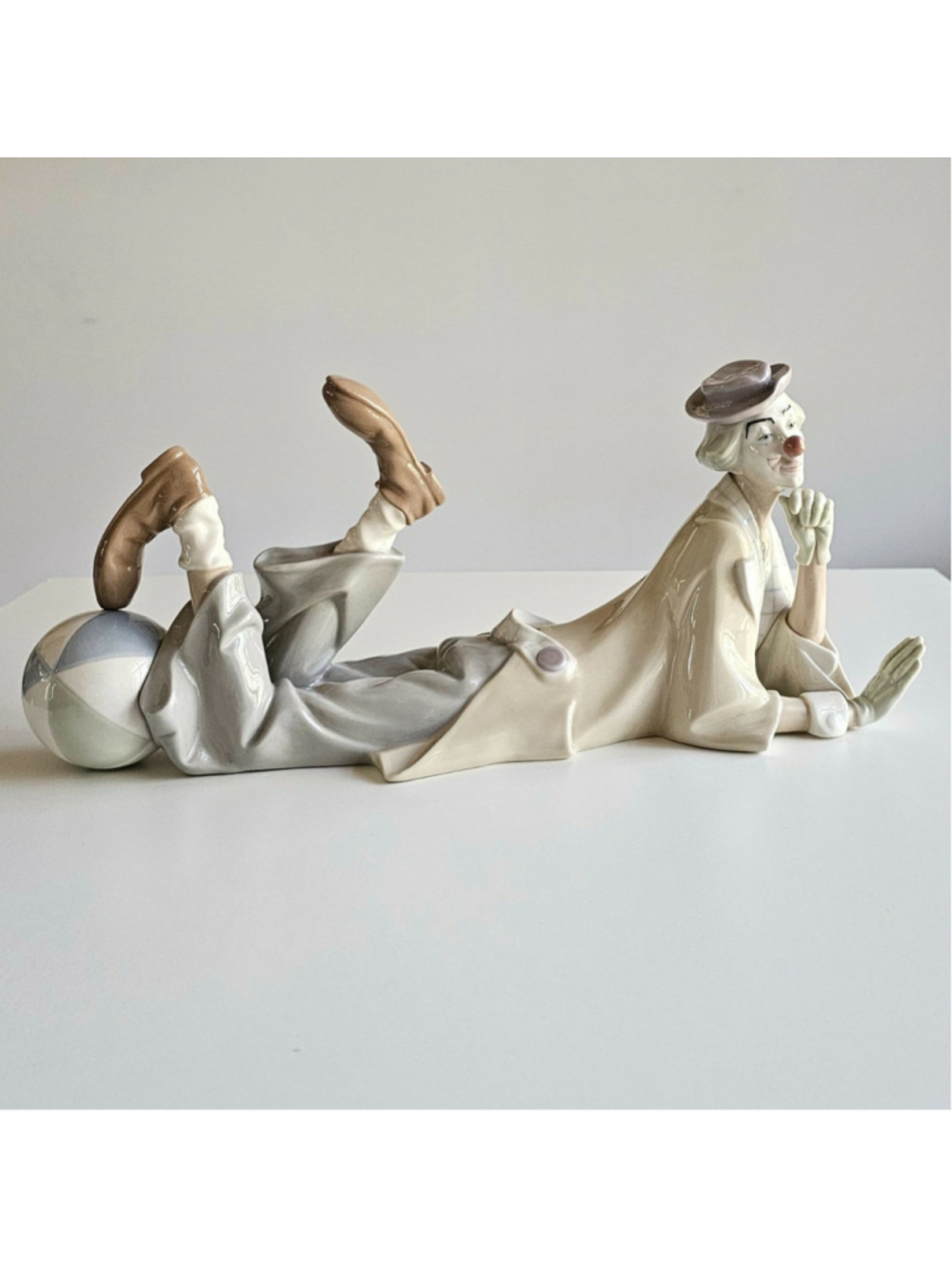 Lladro 4618 Reclining Clown with Ball Porcelain Figurine - As Is/Repaired